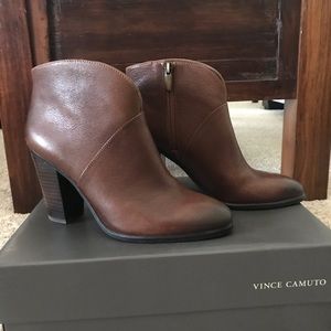 Vince Camuto Franell Booties - EUC!